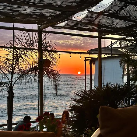 The Seafront Loft Sea View Διαμέρισμα